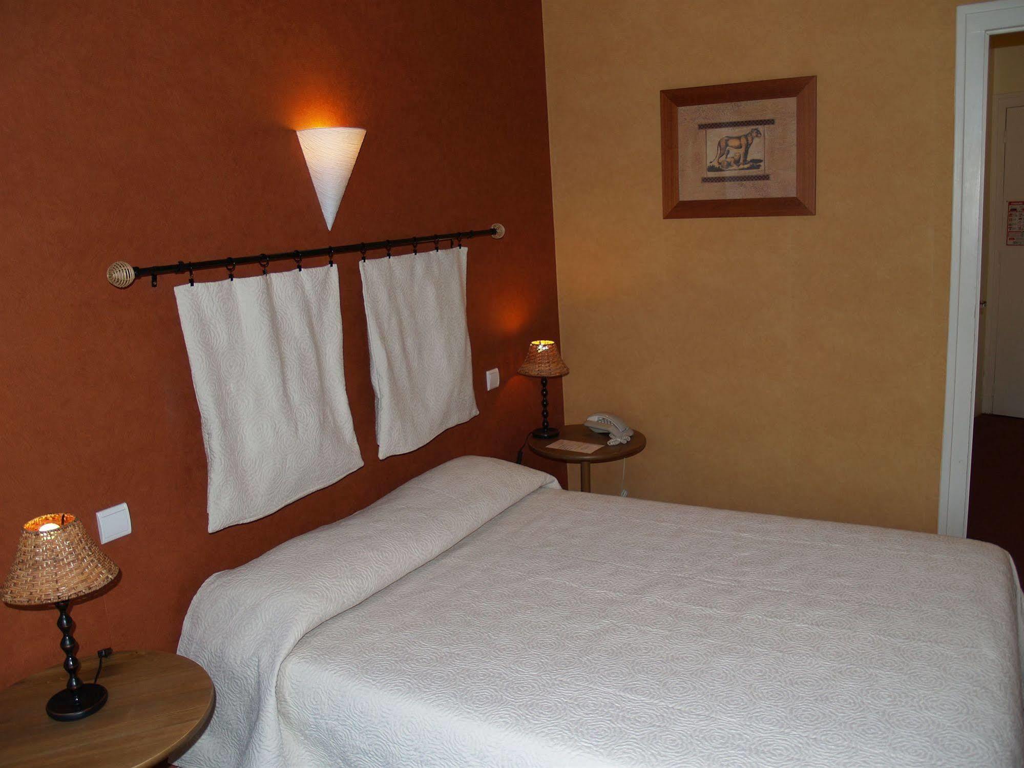 Hotel Central Pau Zewnętrze zdjęcie